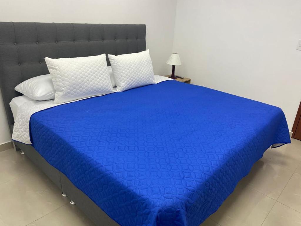 Aparta Hotel Montealegre Богота Екстериор снимка